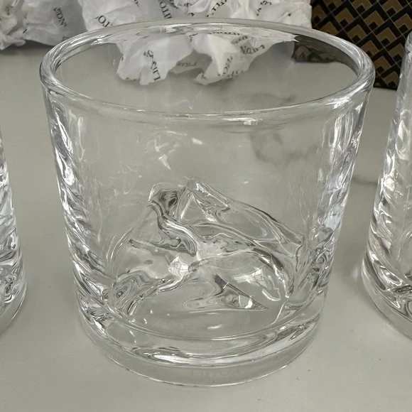 NWT - Everest Whiskey Decanter + 4 Glasses - Barware Gift Set - Picture 11 of 16